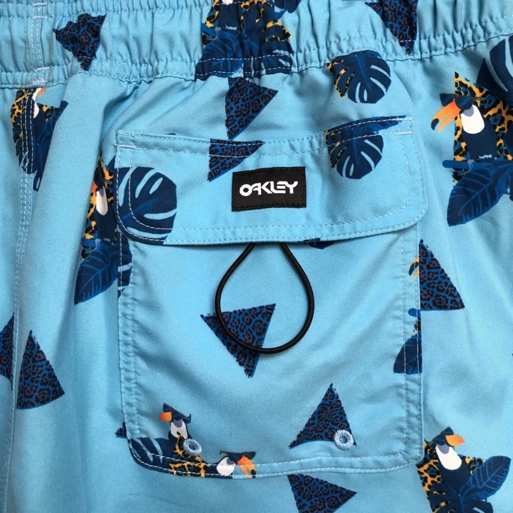 Oakley NWT MENS Toucan Tropics 16” Beach Shorts Blue Active Swim MENS Large